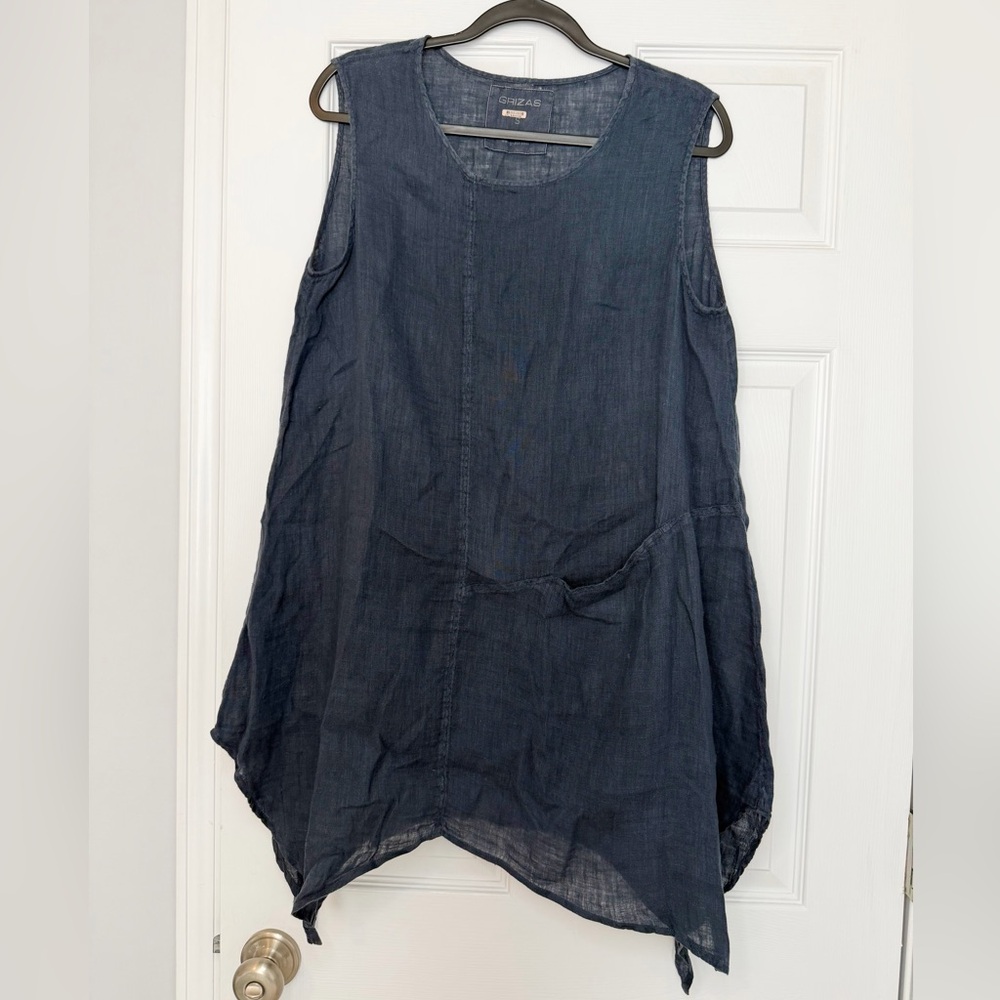 Grizas Size S • Navy Blue Linen Oversized Lagenlook Minimalist Tunic Top.